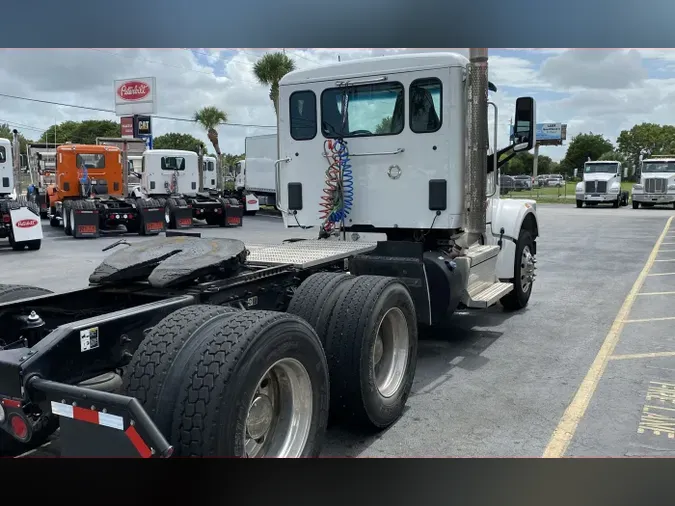 2022 Peterbilt 567