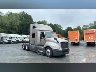 2022 International LT