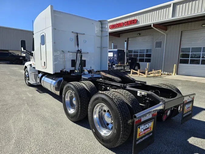 2022 Peterbilt 579