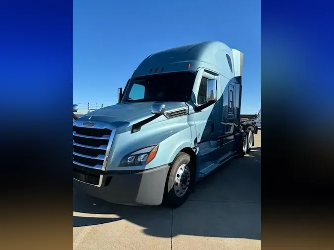 2022 FREIGHTLINER CASCADIA 126f0f8940db737fef45facb38078cabf24