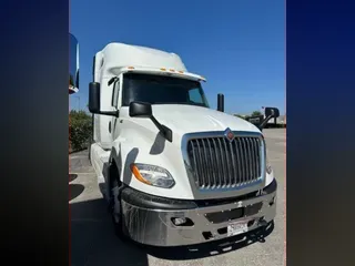 2020 NAVISTAR INTERNATIONAL LT625 SLPR CAB