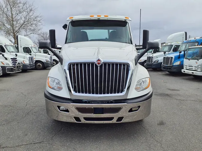 2018 NAVISTAR INTERNATIONAL LT625 DAYCAB T/A