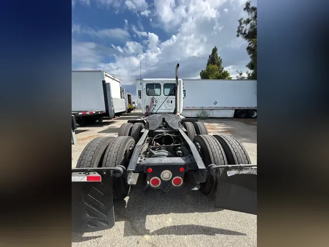 2019 FREIGHTLINER/MERCEDES NEW CASCADIA 116