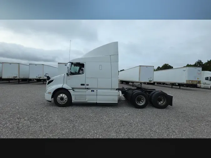 2019 Volvo VNL 740