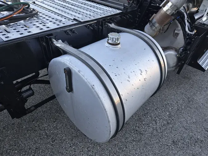 2024 VOLVO VNR64T300f1045f2fcc325a298f1e6f54b7b6e14c