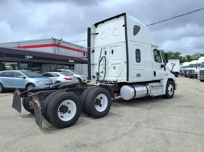 2019 FREIGHTLINER/MERCEDES CASCADIA 125