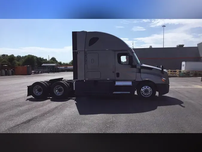 2023 Freightliner Cascadia 126