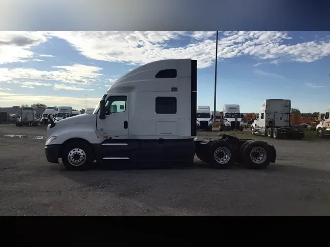 2022 International LT625