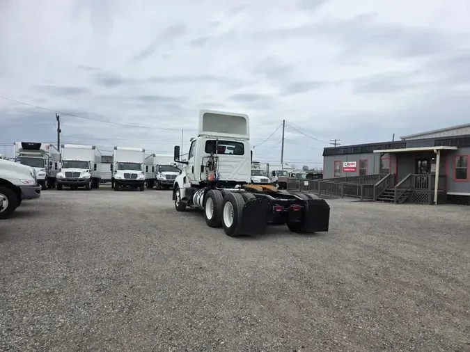 2019 NAVISTAR INTERNATIONAL LT625 DAYCAB T/A