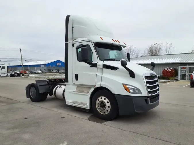 2020 FREIGHTLINER/MERCEDES NEW CASCADIA 116f1152d789e41de433688adbd43b3e282