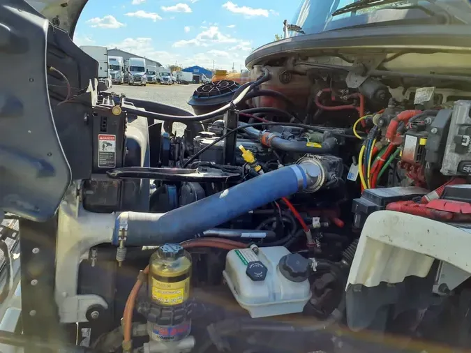 2021 FREIGHTLINER/MERCEDES M2 106f11653072d753476bb0acb11167e180f