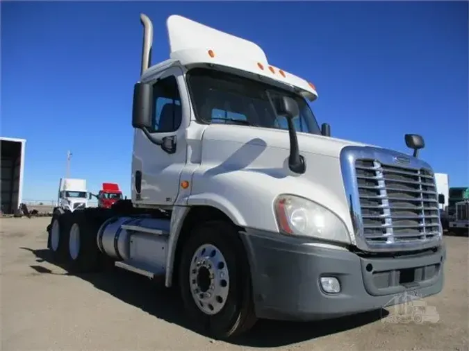 2011 FREIGHTLINER CASCADIA 125