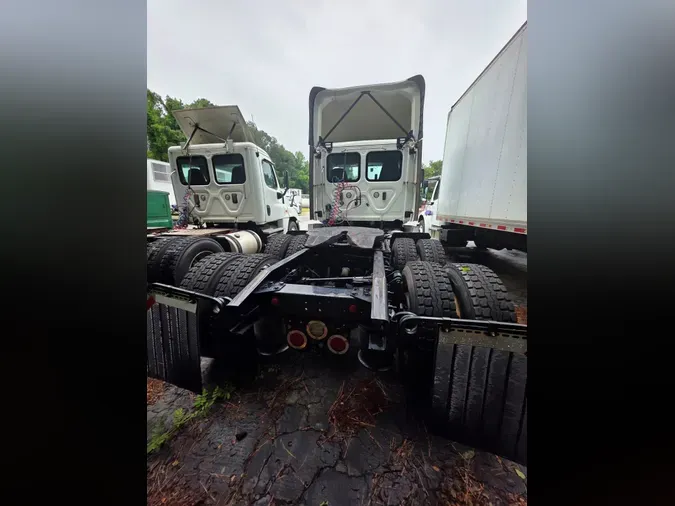 2019 FREIGHTLINER CASCADIA 125