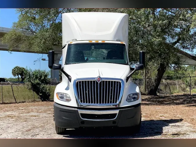 2022 INT LT625 6x4