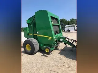 2013 John Deere 569
