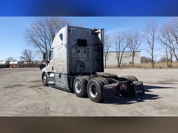 2022 Freightliner Cascadia 126