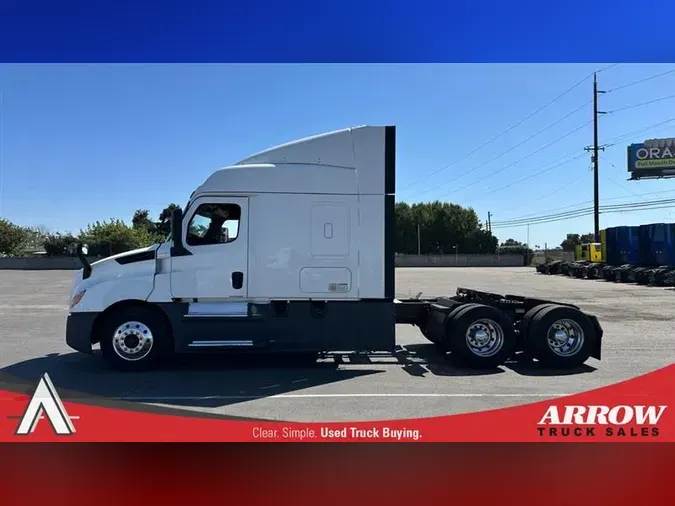 2019 FREIGHTLINER CA126