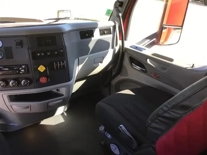 2020 PETERBILT 579