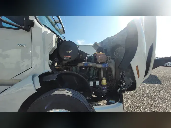 2019 Volvo VNL300