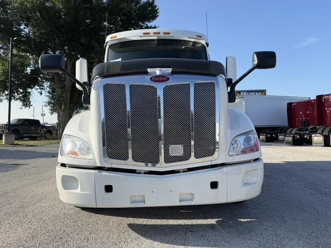 2022 Peterbilt 579f120ca6cafca73acf25b5939b2437c60
