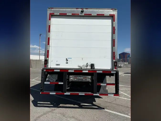 2019 FREIGHTLINER/MERCEDES M2 106
