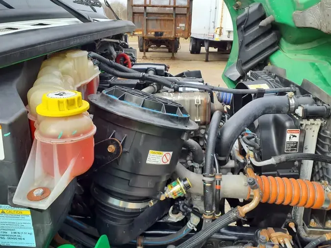 2020 FREIGHTLINER/MERCEDES M2 106