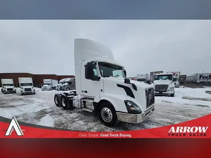 2018 VOLVO VNL300