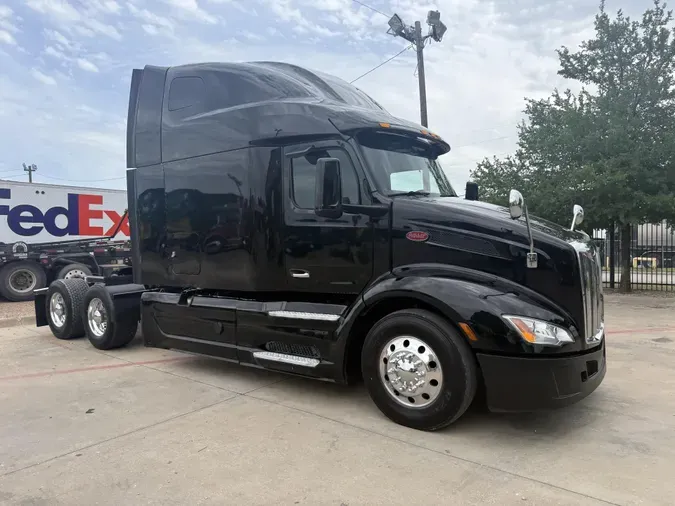 2022 Peterbilt 579f12eff02f0adc84d2297dd31ca3ef2bf