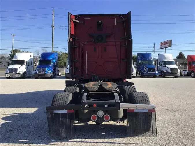 2019 FREIGHTLINER CA126