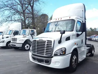 2018 FREIGHTLINER/MERCEDES CASCADIA 113