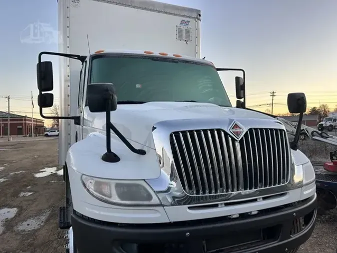 2019 INTERNATIONAL DURASTAR 4300