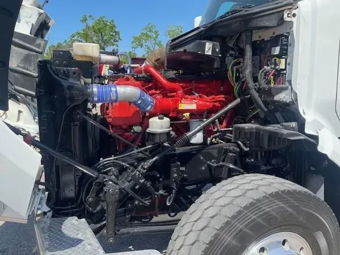 2016 Peterbilt 567