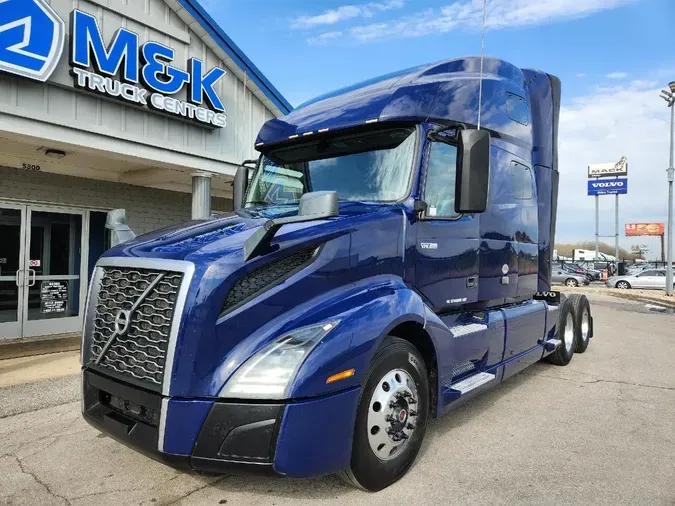 2019 VOLVO VNL64T760