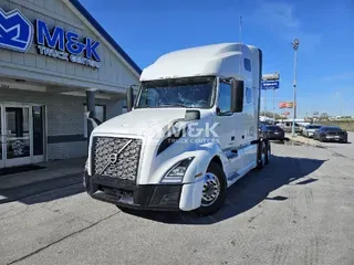 2020 VOLVO VNL64T760