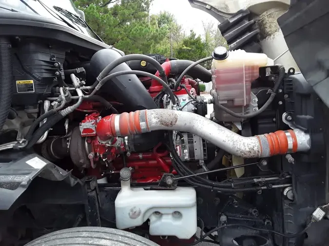 2018 NAVISTAR INTERNATIONAL LT625 SLPR CAB