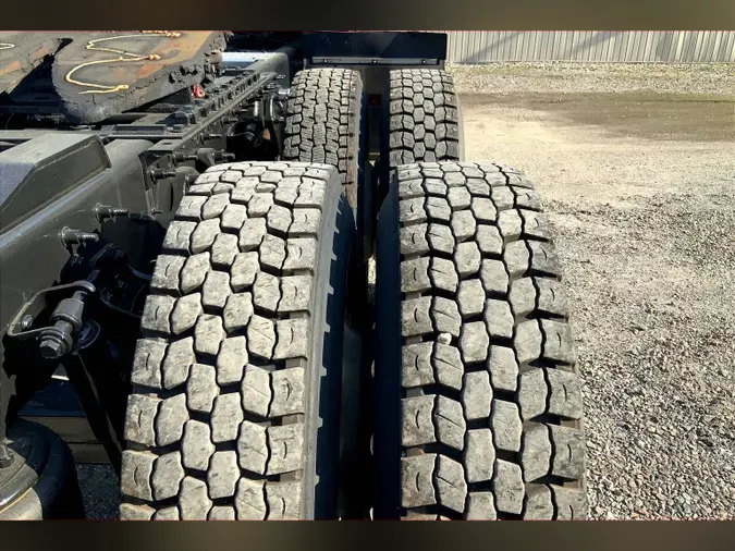 2023 INT LT625 6x4