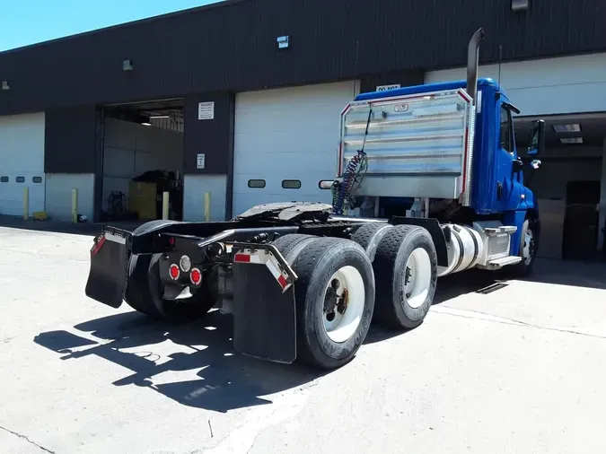 2020 FREIGHTLINER/MERCEDES CASCADIA 125f13eea37a5ab233dc3f76c7f366fb6ea