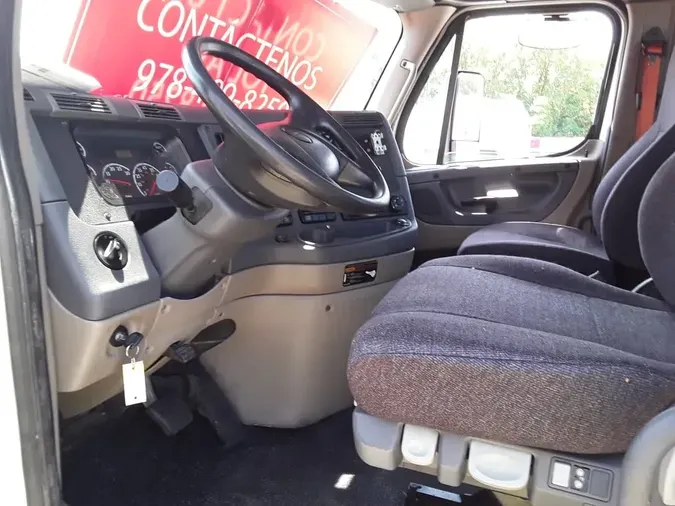 2015 FREIGHTLINER CASCADIA 113