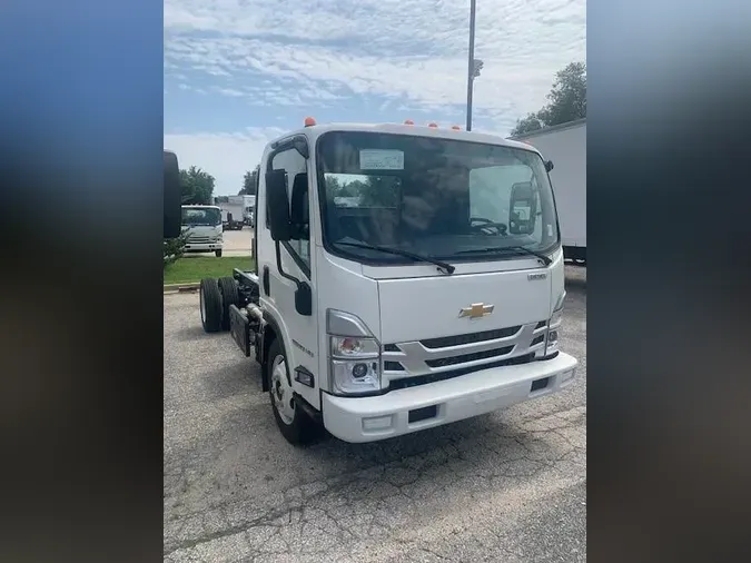 2023 Chevrolet W-5500