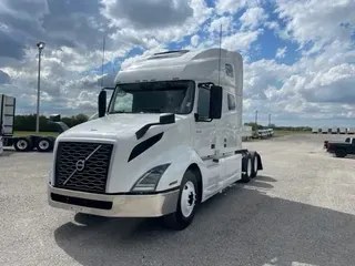 2019 VOLVO VNL64T760