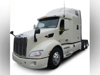 2022 Peterbilt 579