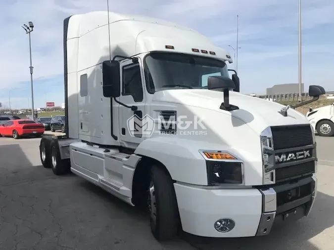 2019 MACK AN64T