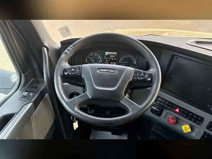 2020 FREIGHTLINER CA126