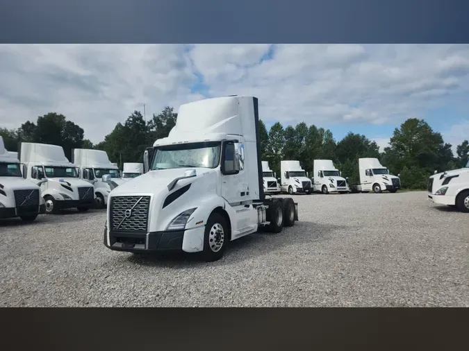 2019 Volvo VNL300