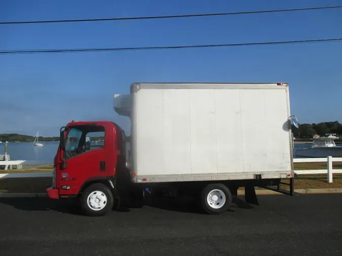 2016 ISUZU NPR-HD
