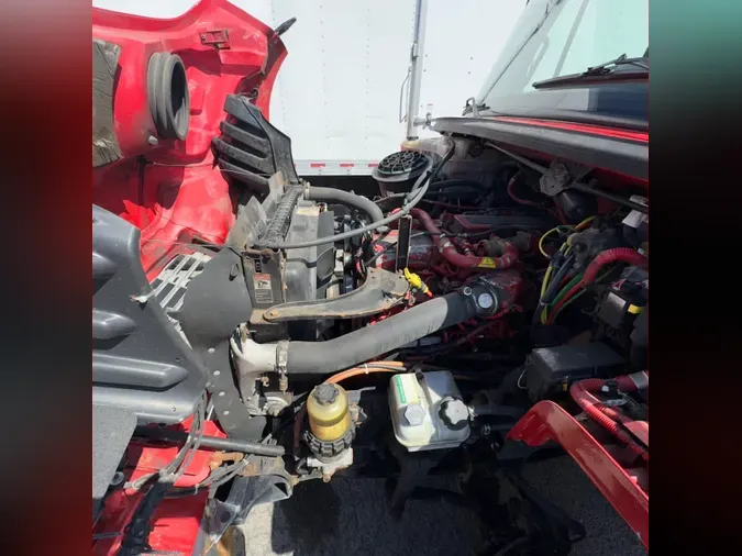 2019 FREIGHTLINER/MERCEDES M2 106