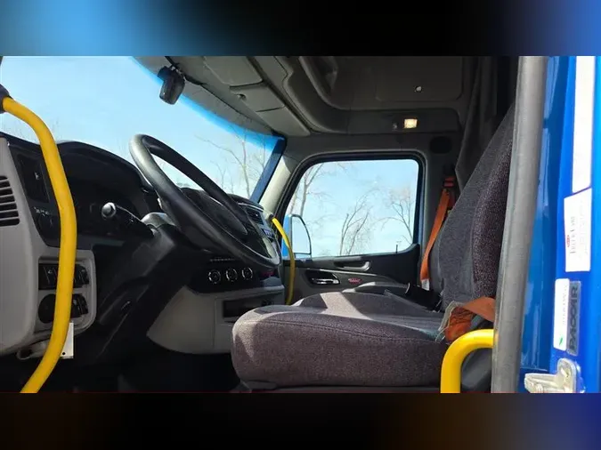 2022 PETERBILT 579