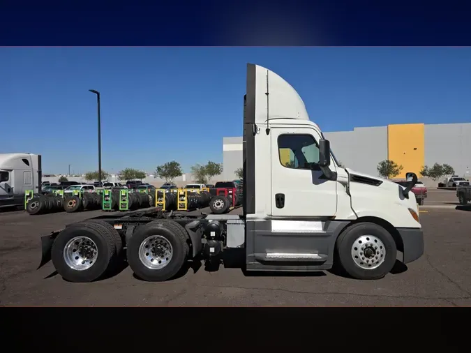 2020 Freightliner Cascadia 126f1500378ed34a62efb10ac90ac161780