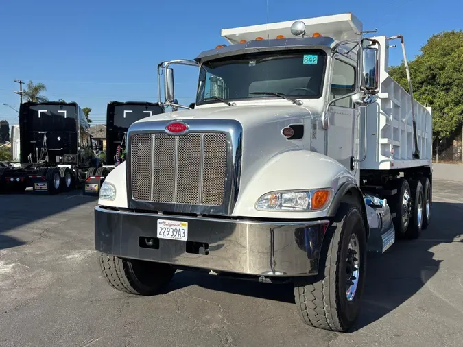 2020 Peterbilt 348