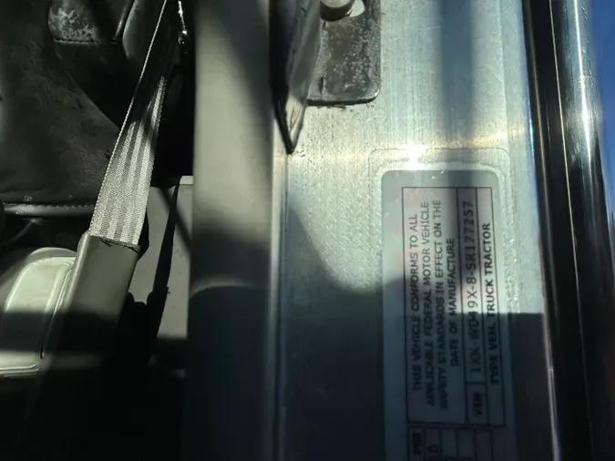 2025 Kenworth W900Lf154c94e083dfdd1324d2e682b2b26f9